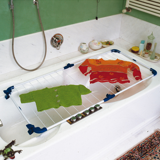Picture of Bathroom dryer on a bathtub Alablock