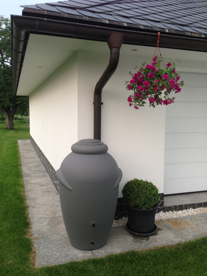 Picture of Barrel on rainwater Garden amphora gray